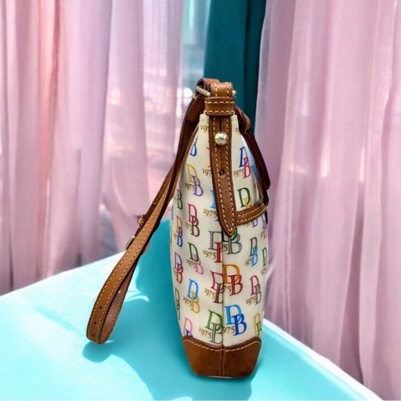 *SOLD* Dooney & Bourke 1975 Logo (Anniversary Edition) Shoulder Bag - Picture 3 of 5